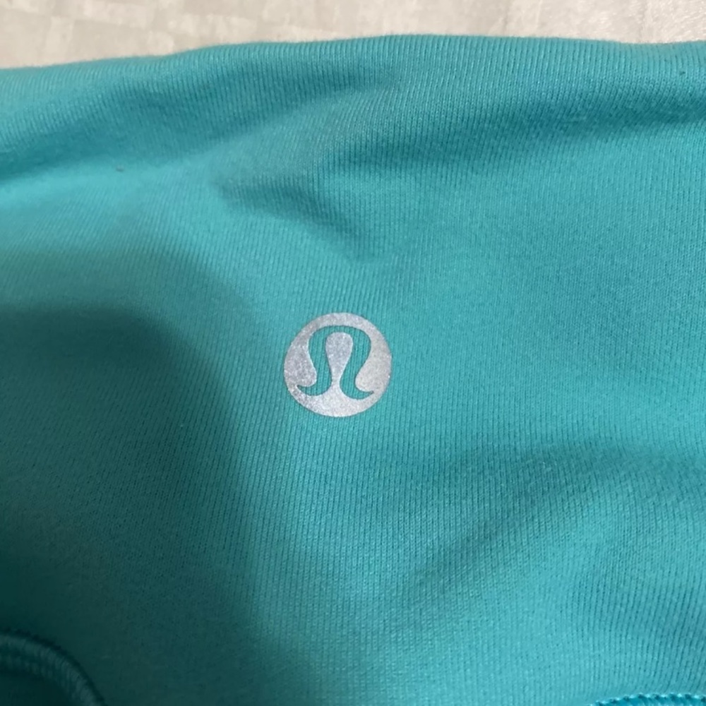 EUC Lululemon leggings size 6